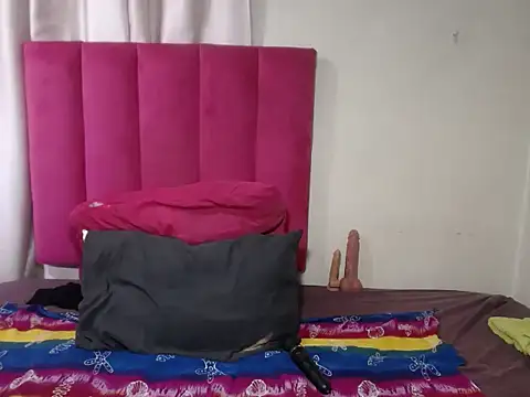 Kelly-001 online show from 10, 10, 2025