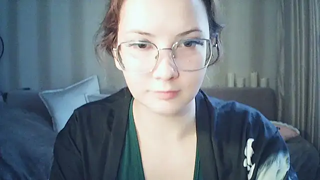 MoodieMira online show from 5, 3, 2026