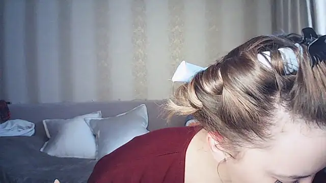 MoodieMira online show from 24, 2, 2026