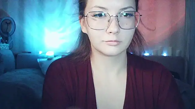 MoodieMira online show from 28, 2, 2026