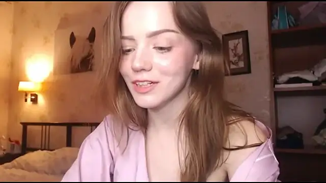 Snapshot of Olivia_Mensy chatting on 15, 10, 2025 Olivia Mensy online show from 15, 10, 2025