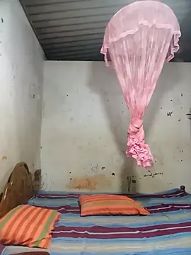 Snapshot of HarshiStar7 chatting on 28, 10, 2025 HarshiStar7 online show from 28, 10, 2025