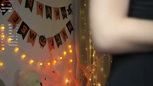 Snapshot of beckymadsons chatting on 10, 11, 2025 beckymadsons online show from 10, 11, 2025