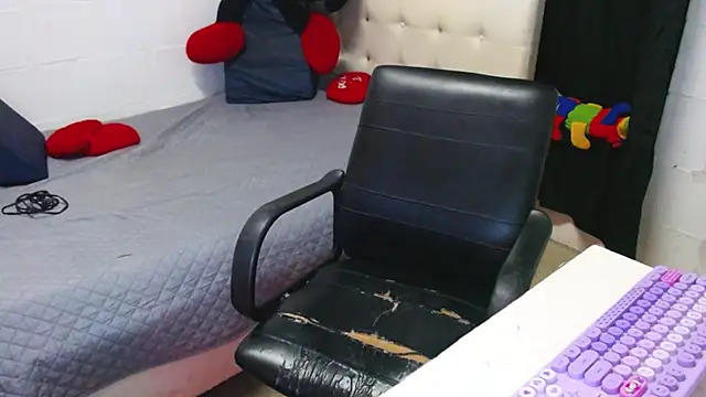 Snapshot of Pregnant_hot2 chatting on 5, 11, 2025 Pregnant hot2 online show from 5, 11, 2025