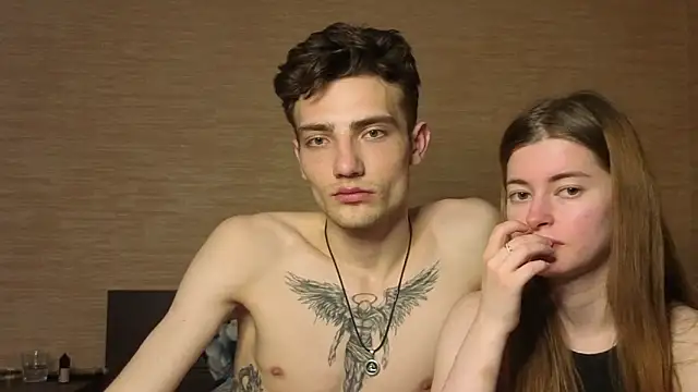 EmiliaCouple online show from 21, 6, 2026