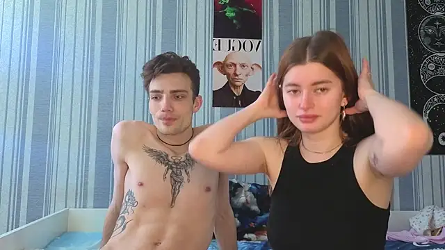Snapshot of EmiliaCouple chatting on 28, 4, 2026 EmiliaCouple online show from 28, 4, 2026