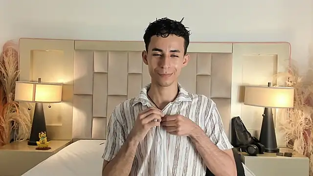 Zahir Ashar online show from 6, 4, 2026