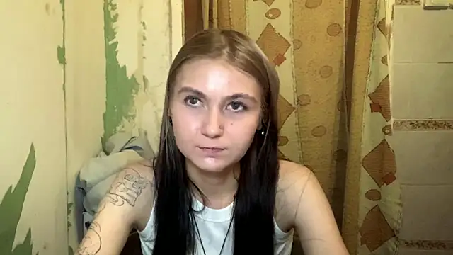 Snapshot of ArianeBhayani chatting on 29, 10, 2025 ArianeBhayani online show from 29, 10, 2025