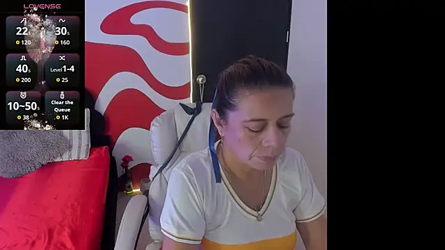 Snapshot of channelsmith_55 chatting on 17, 6, 2026 channelsmith 55 online show from 17, 6, 2026