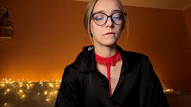 EvaPeace online show from 11, 10, 2025