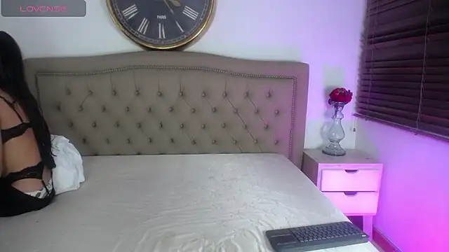 Adara Ferrara online show from 22, 2, 2026