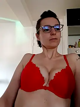 labellerose online show from 4, 11, 2025