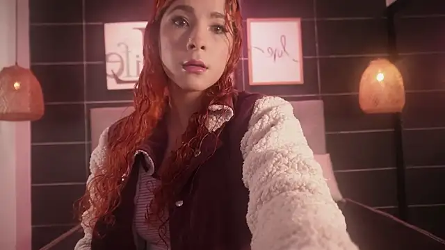 Thalia Karlson online show from 14, 11, 2025