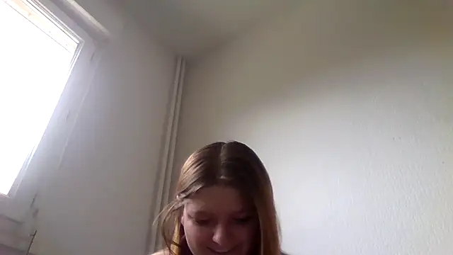 Snapshot of nymphomane2006 chatting on 13, 10, 2025 nymphomane2006 online show from 13, 10, 2025