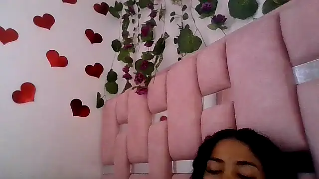 abby moss 2 online show from 22, 4, 2026