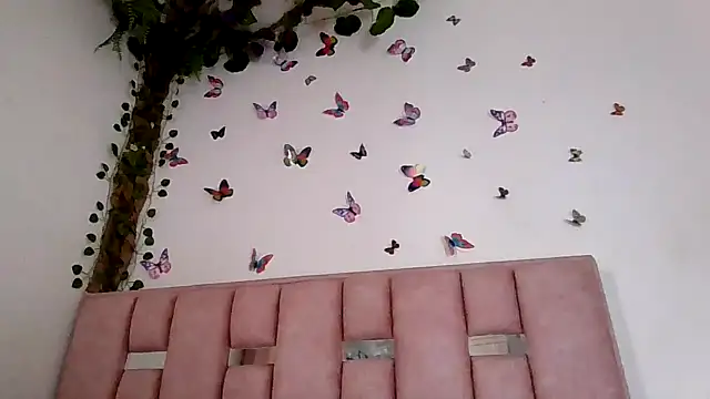 Snapshot of abby_moss_2 chatting on 12, 7, 2026 abby moss 2 online show from 12, 7, 2026