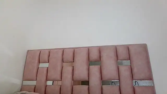 abby moss 2 online show from 5, 2, 2026