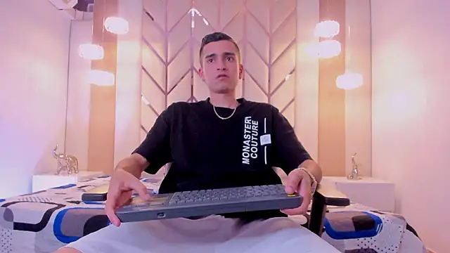 Ethan Boy  online show from 20, 2, 2026