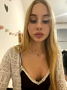 RemyStyles online show from 12, 11, 2025