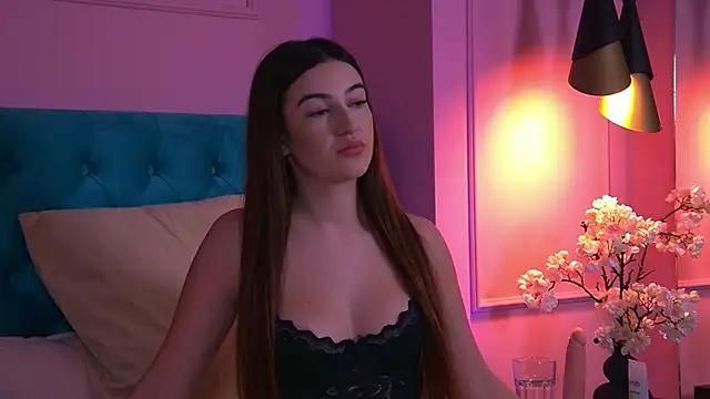 TaliaMorenne online show from 23, 10, 2025