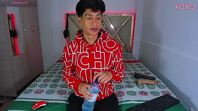 Snapshot of Jacovo2002 chatting on 25, 10, 2025 Jacovo2002 online show from 25, 10, 2025