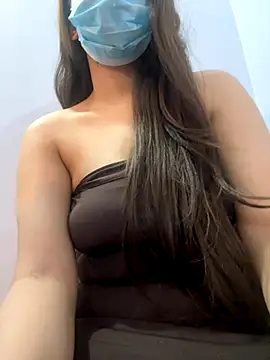 Snapshot of alisha_sky@xh chatting on 12, 10, 2025 alisha skyxh online show from 12, 10, 2025