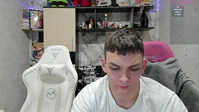 MIKE GOD19 online show from 15, 3, 2026