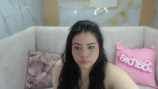 Snapshot of Scarlettt_s chatting on 17, 10, 2025 Scarlettt s online show from 17, 10, 2025