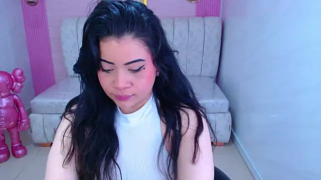 Snapshot of Scarlettt_s chatting on 7, 11, 2025 Scarlettt s online show from 7, 11, 2025