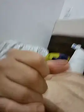 Snapshot of rich_ryx chatting on 18, 12, 2025 rich ryx online show from 18, 12, 2025