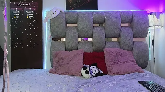 alix kitty online show from 28, 3, 2026