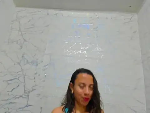 Snapshot of Perla_Jonhson_Rs chatting on 7, 11, 2025 Perla Jonhson Rs online show from 7, 11, 2025