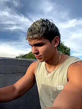 mirallesandbig online show from 28, 10, 2025