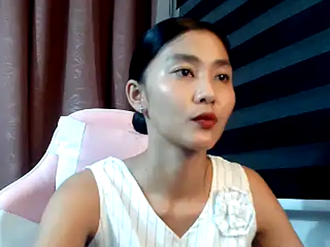 Snapshot of De_amore chatting on 15, 10, 2025 De amore online show from 15, 10, 2025