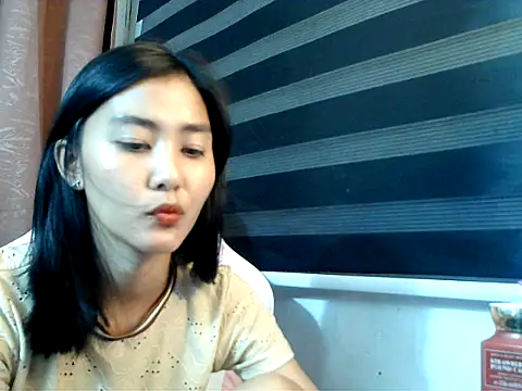 Snapshot of De_amore chatting on 21, 10, 2025 De amore online show from 21, 10, 2025