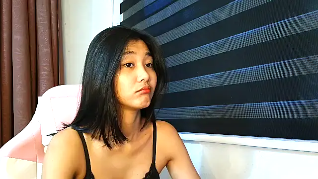 Snapshot of De_amore chatting on 2, 11, 2025 De amore online show from 2, 11, 2025