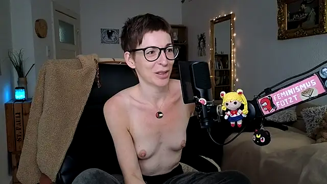 Snapshot of Antifistin chatting on 11, 5, 2026 Antifistin online show from 11, 5, 2026
