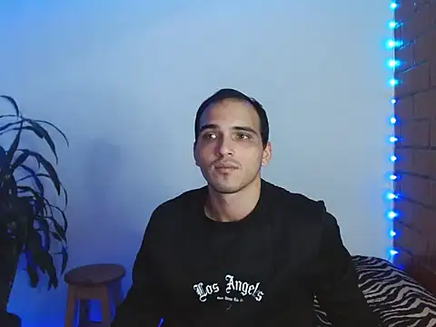 Maax3023 online show from 3, 11, 2025