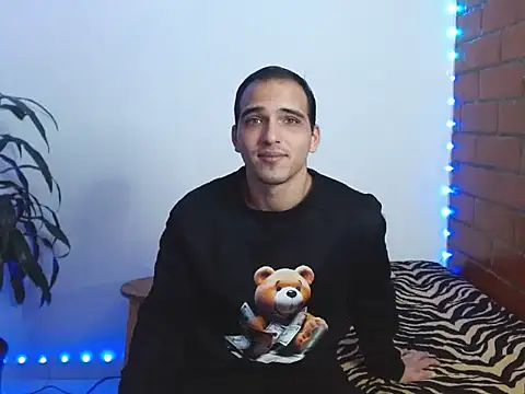 Maax3023 online show from 1, 11, 2025