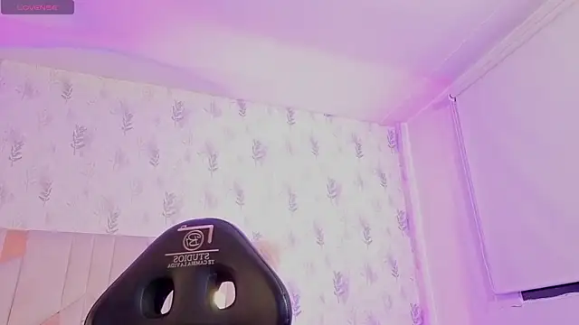 Snapshot of MARIANA_TAY1 chatting on 1, 5, 2026 MARIANA TAY1 online show from 1, 5, 2026