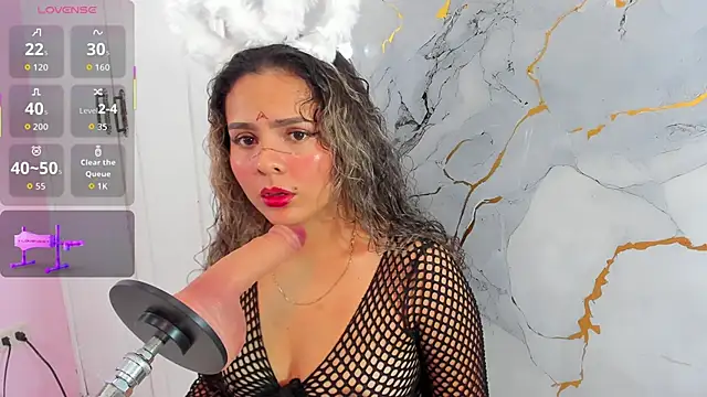 Snapshot of elizabeth_liones_ chatting on 29, 10, 2025 elizabeth liones online show from 29, 10, 2025