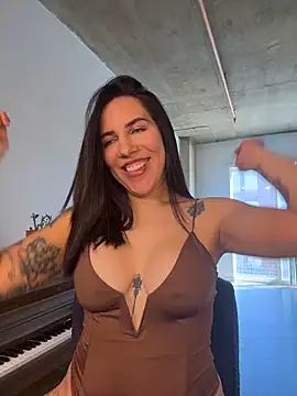 Lolathebaddie online show from 19, 3, 2026