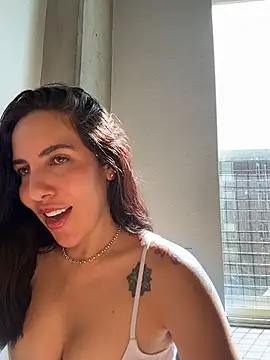 Lolathebaddie online show from 21, 4, 2026