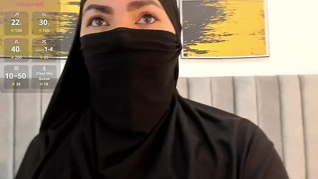  naylaa  online show from 12, 11, 2025