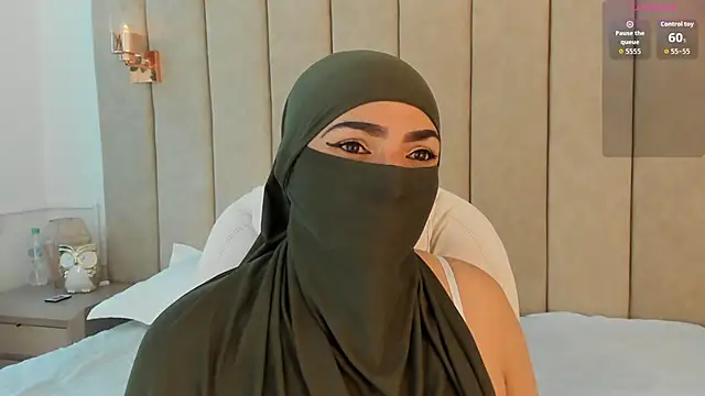  naylaa  online show from 16, 12, 2025