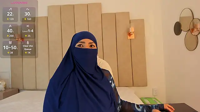  naylaa  online show from 19, 11, 2025