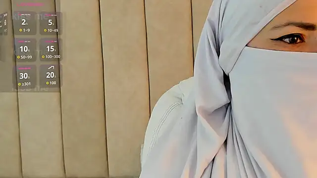  naylaa  online show from 28, 11, 2025