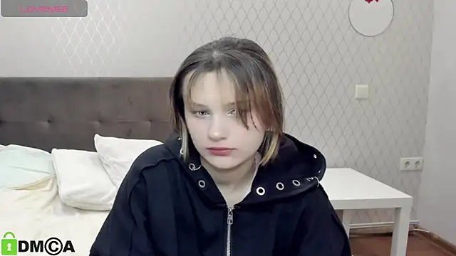 Snapshot of SofiMuse chatting on 10, 10, 2025 SofiMuse online show from 10, 10, 2025