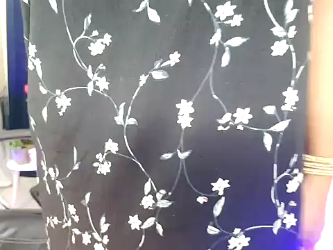 your Tanu 02 online show from 23, 10, 2025