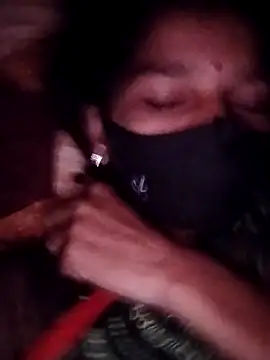 Snapshot of Pooja_suhani chatting on 23, 10, 2025 Pooja suhani online show from 23, 10, 2025